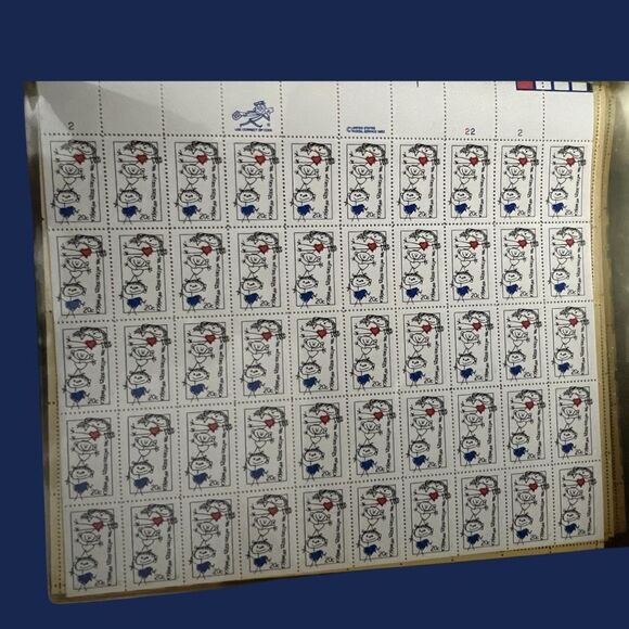 MNH 1984 Scott #2104 Family Unity 20 Cent Sheet of 50 Stamps - Picture 3 of 3